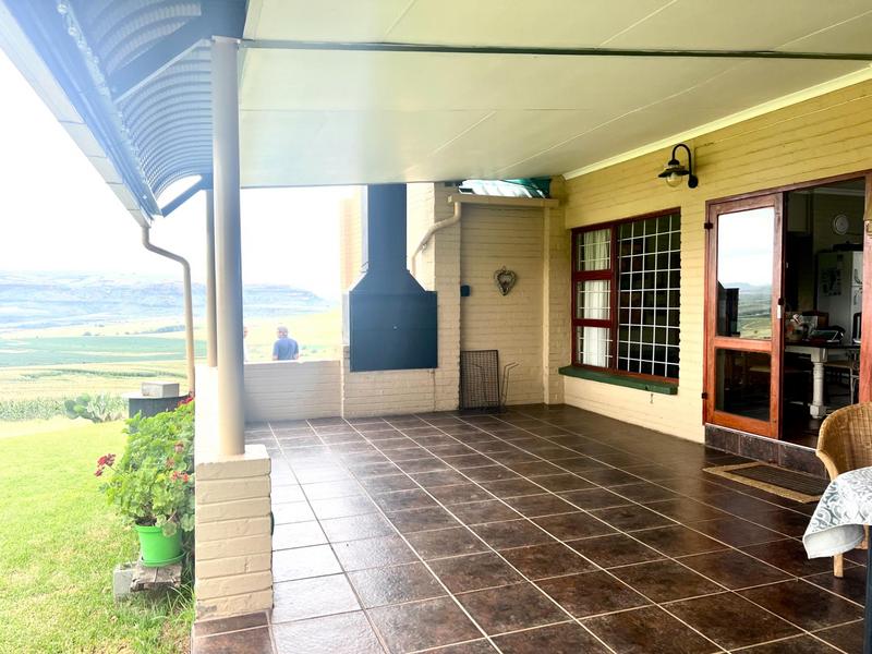 4 Bedroom Property for Sale in Fouriesburg Free State